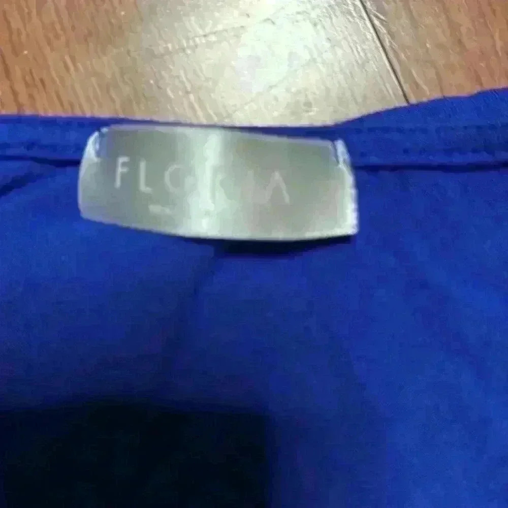 Blue Shell Blouse - Picture 3 of 3